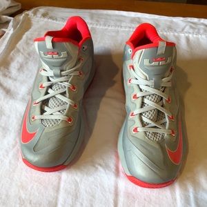 Nike Air Max Lebron XI